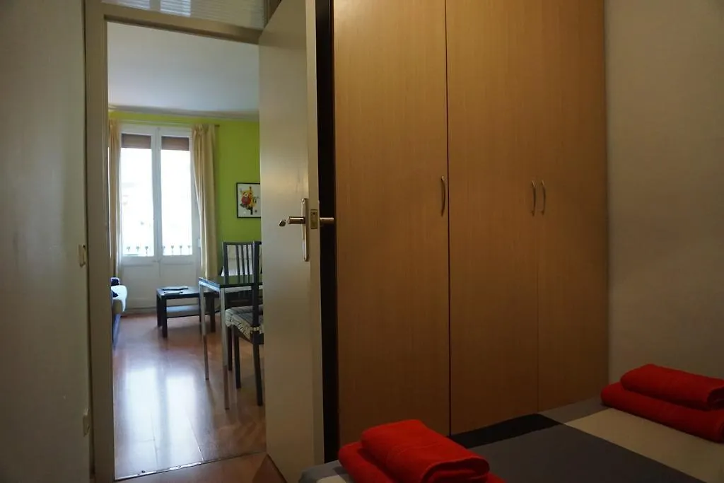 Aparteasy - Montjuic & Fira Barcelona