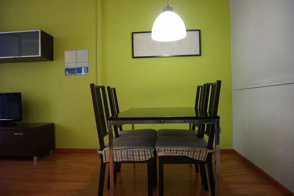 Aparteasy - Montjuic & Fira Barcelona Spain